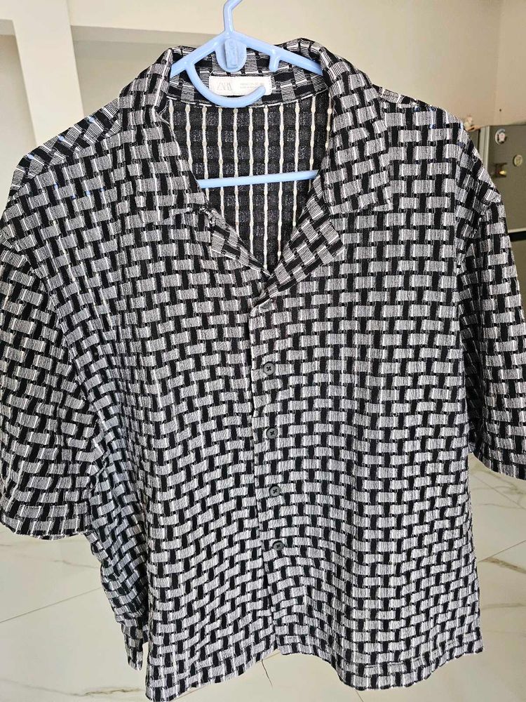Zara Stylish Geometric Print Short Sleeve Shirt