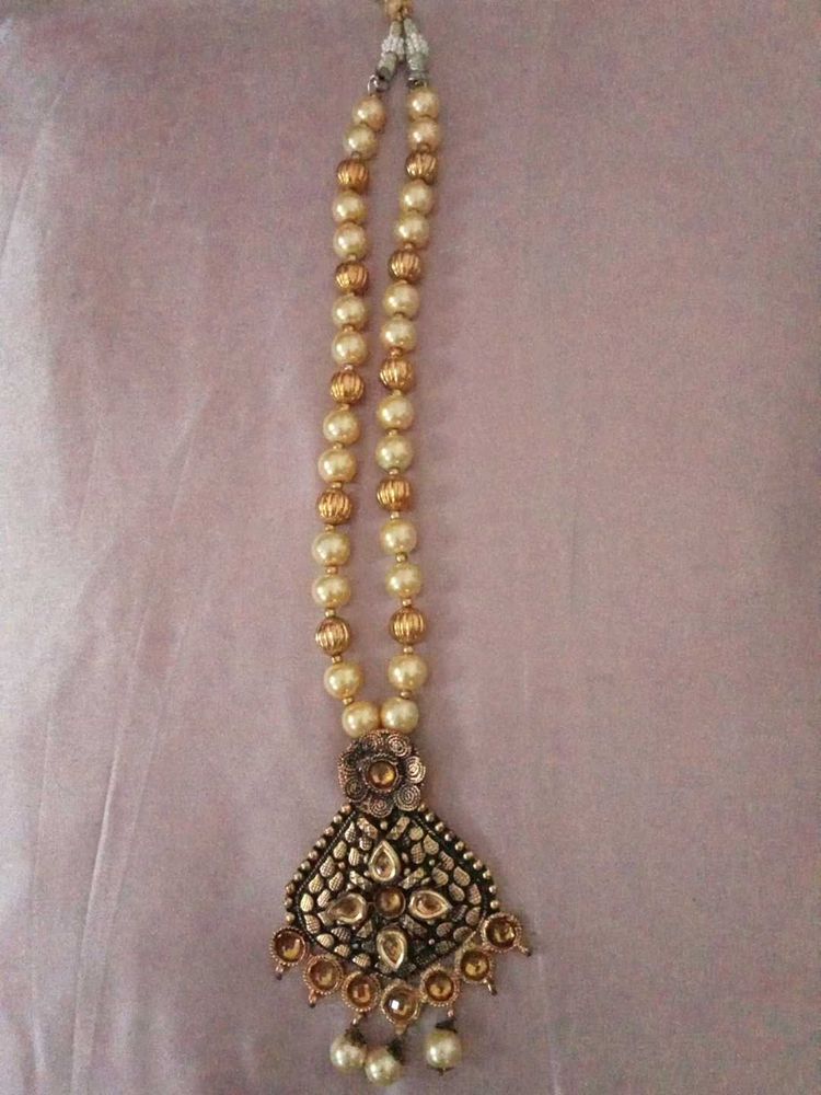 Women necklace