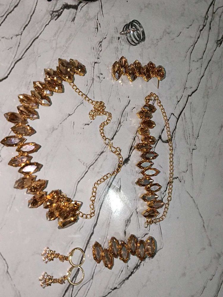 Sparkling Statement Jewelry Set of 2