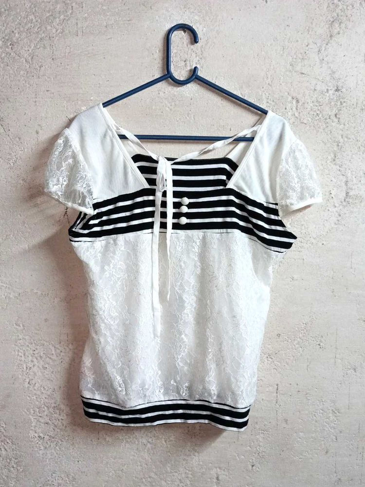 Trendy White &amp; Black Striped Lace Top