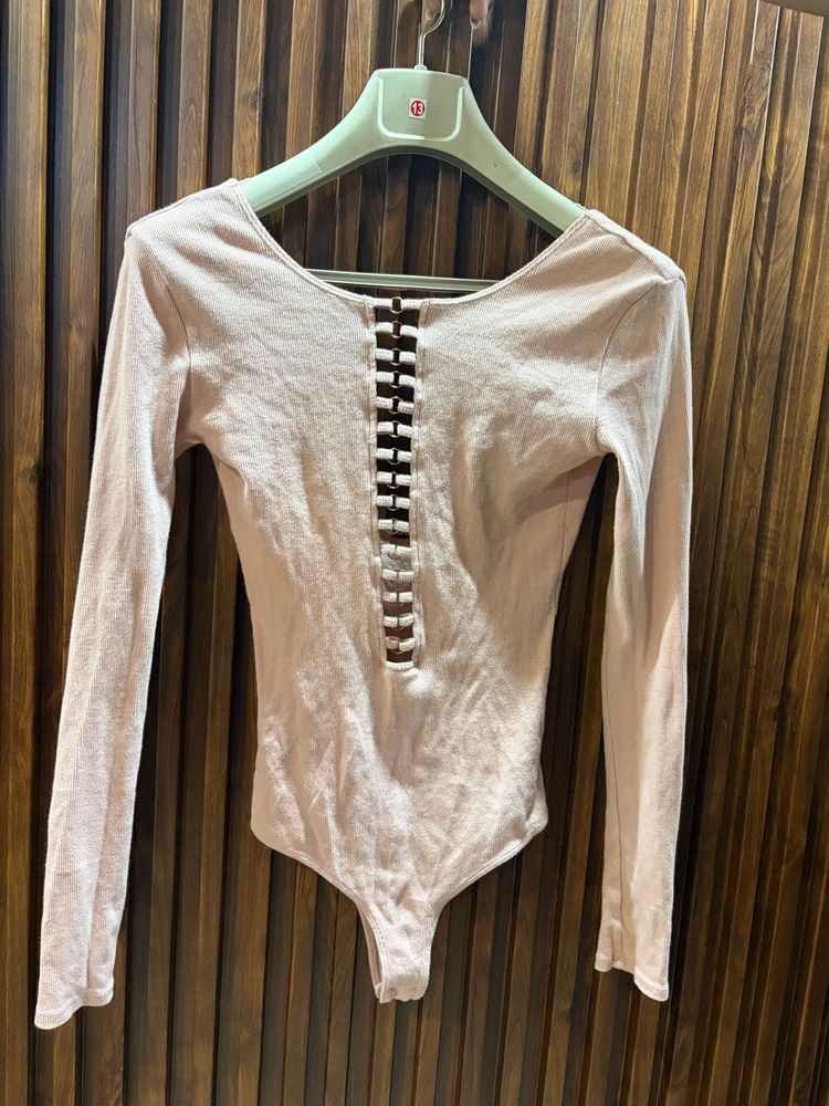 Chic Ribbed Long Sleeve Top with Eyelet Detail by