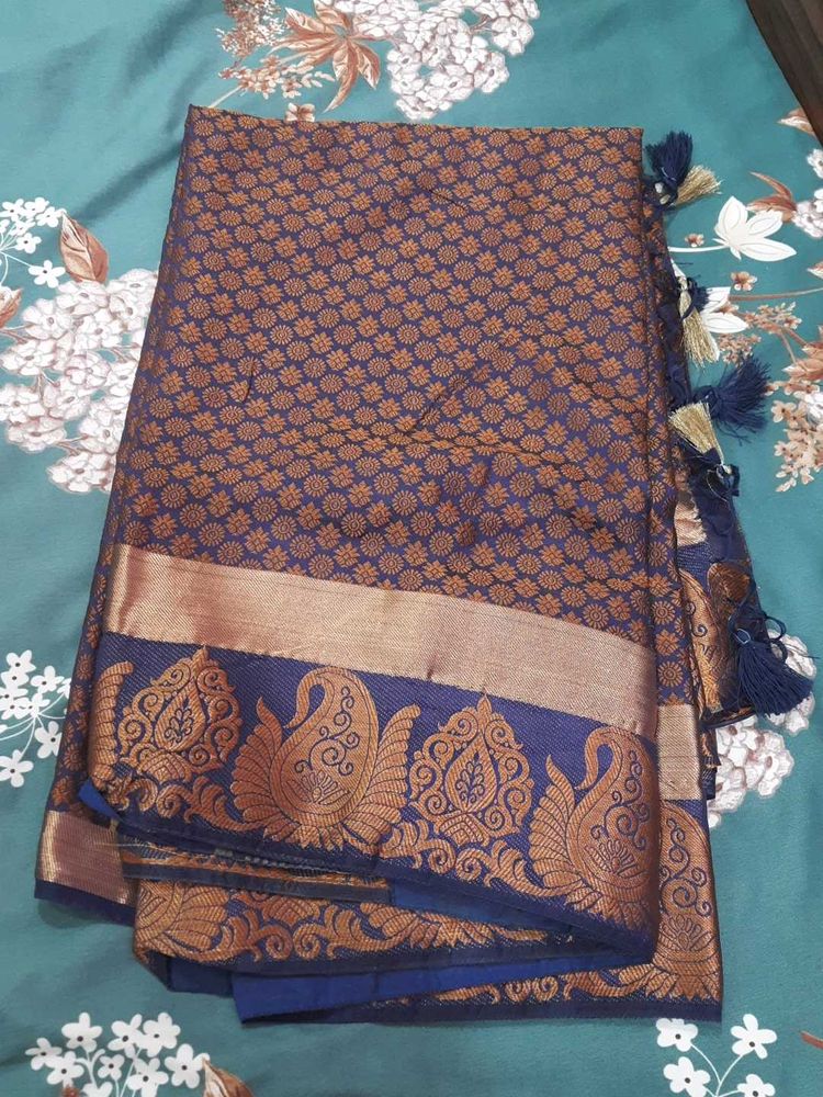 Elegant Navy Blue Saree