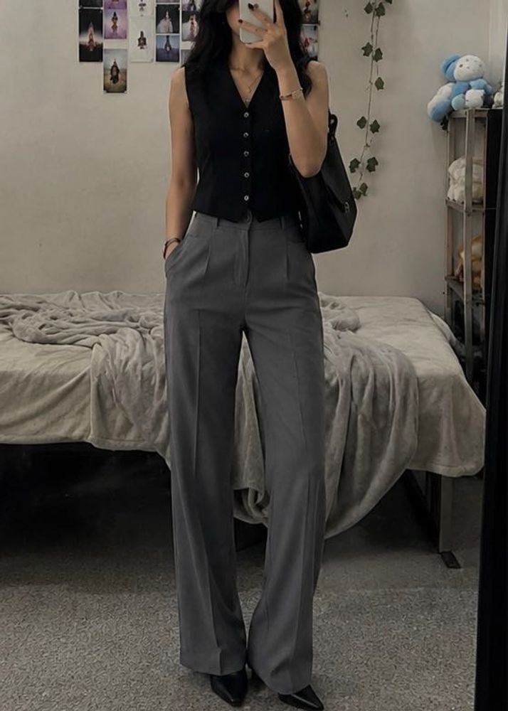 Chic Grey Wide-Leg Trousers