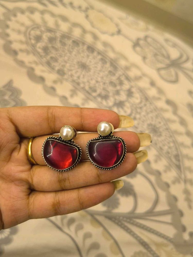 Ethnic Red Stone Pearl Earrings
