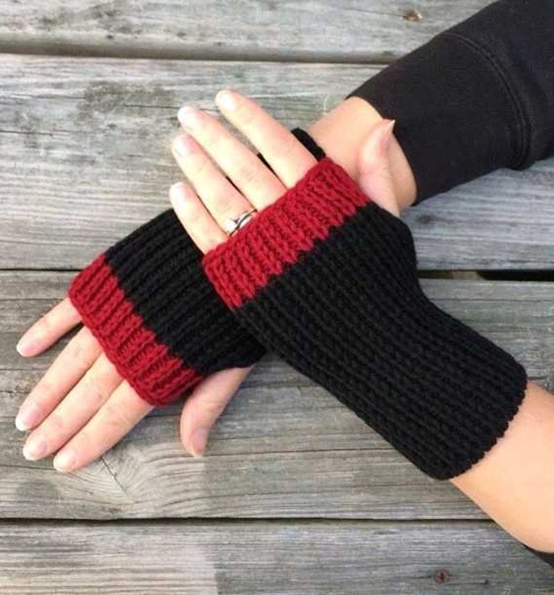 Red &amp; Black Fingerless Gloves