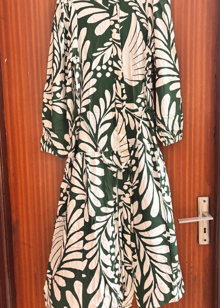 HNM Stylish Green Floral maxi Dress