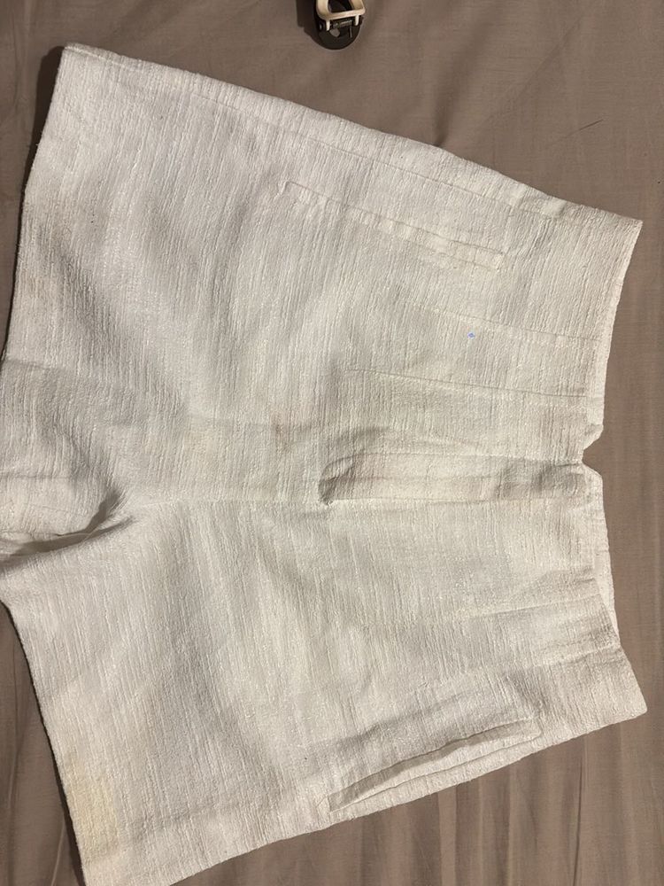 zara white shorts