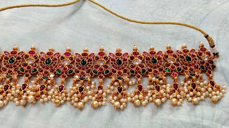 Exquisite Kundan &amp; Pearl Necklace Set