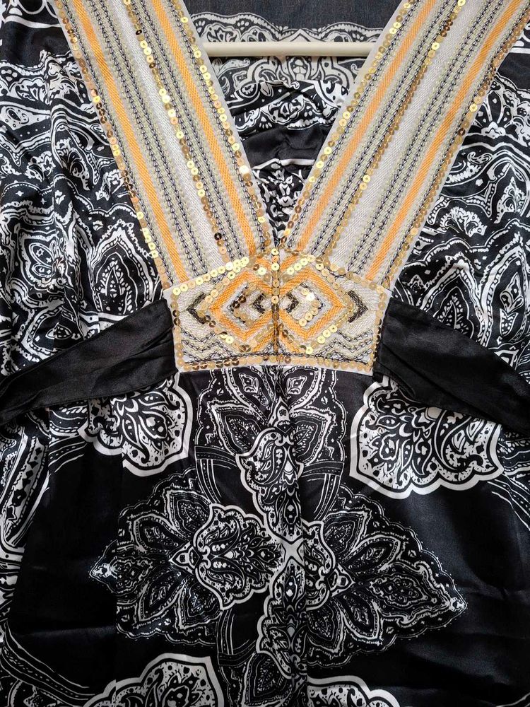 SALE..Classy Black N White Kaftan