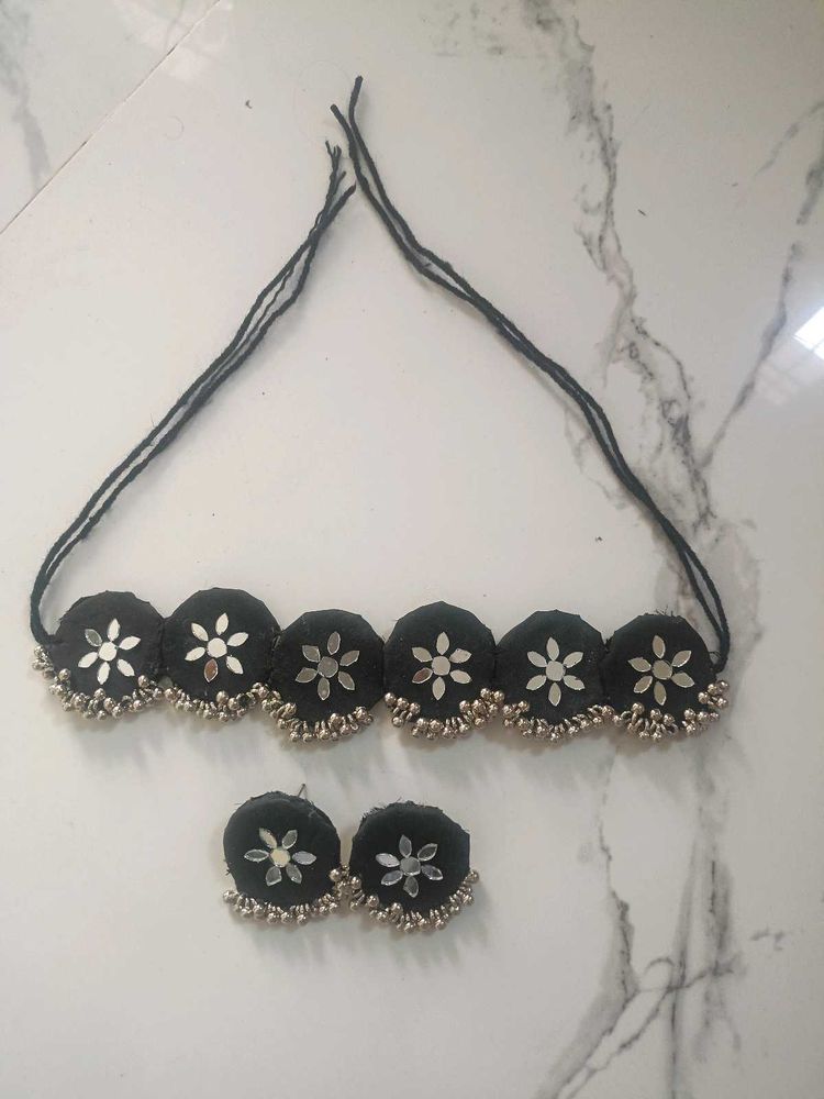 Navratri special necklace in earrings