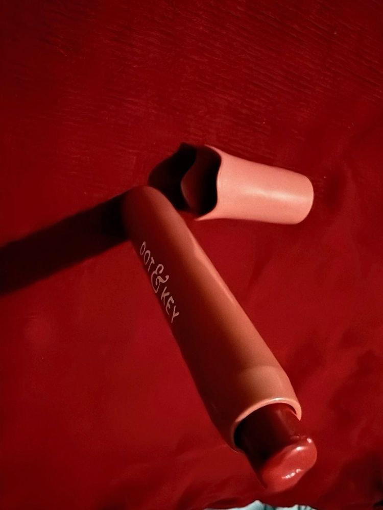 DOT &amp; KEY Matte Lipstick