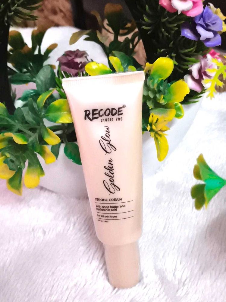 RECODE Golden Glow Strobe Cream