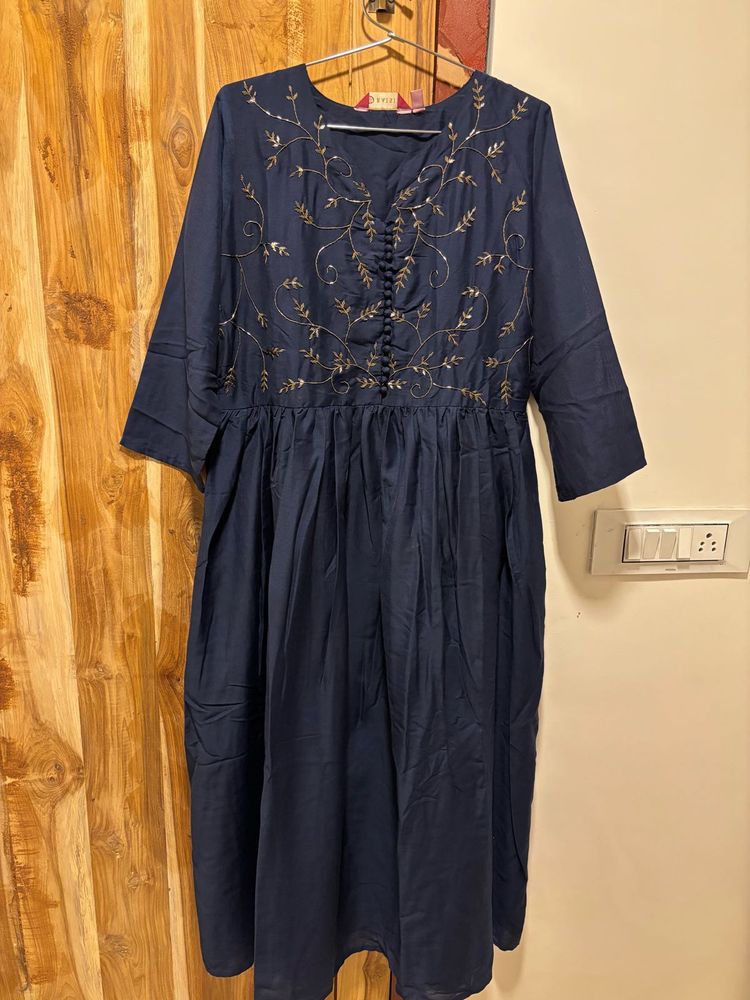 Elegant Navy Blue Kurta with Gold Embroidery