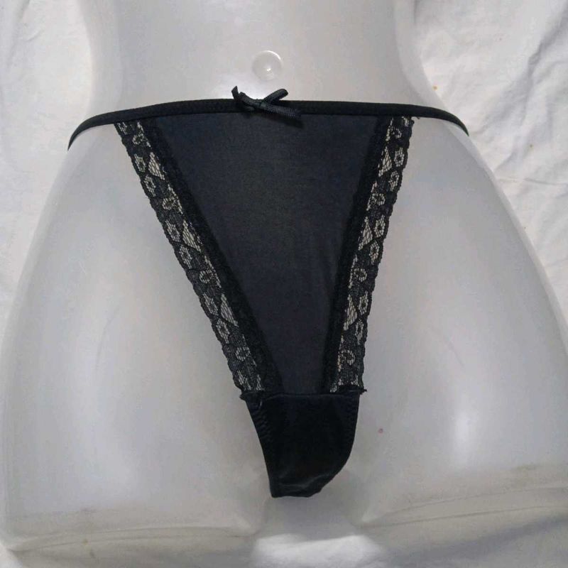 ⭐ Black Lace Trim Thong Panty