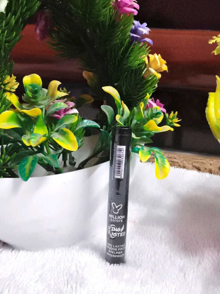 Long Lasting Eyeliner Pen