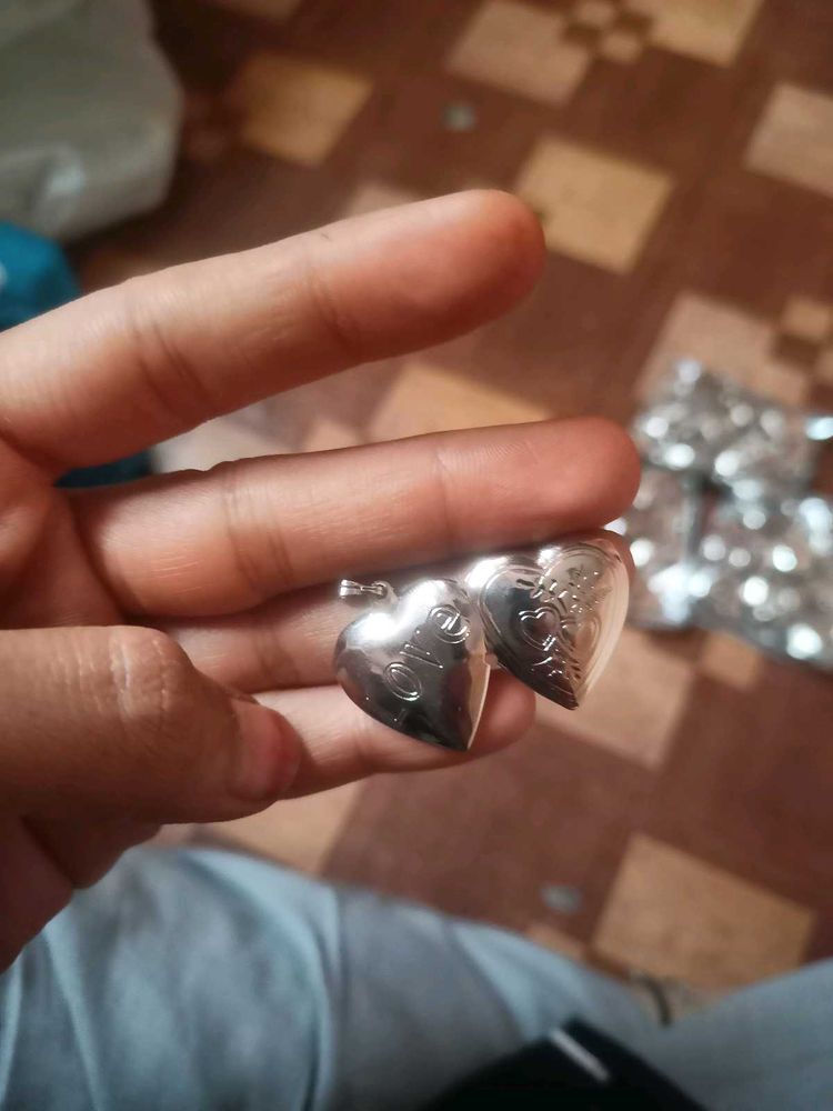 Heart Pendants pack of 20