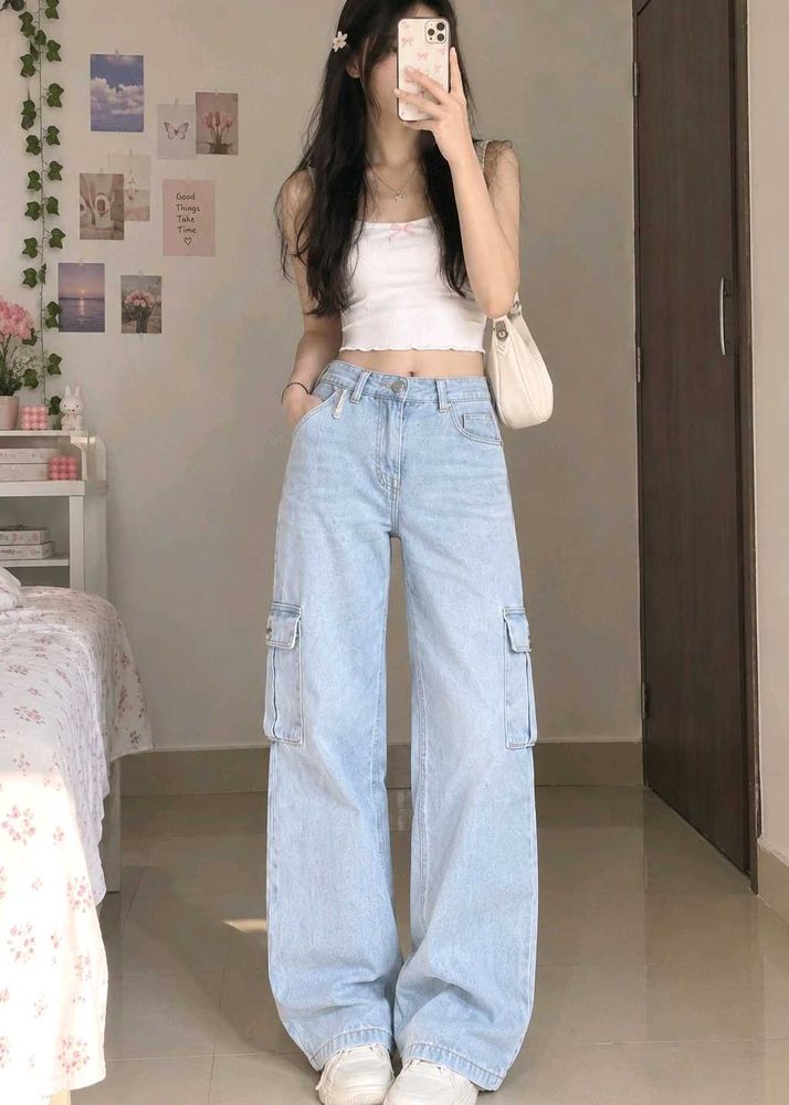 Light Wash Wide Leg Cargo Jeans
