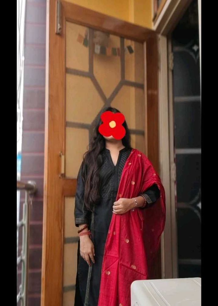 Black Kurta with Red Dupatta Set