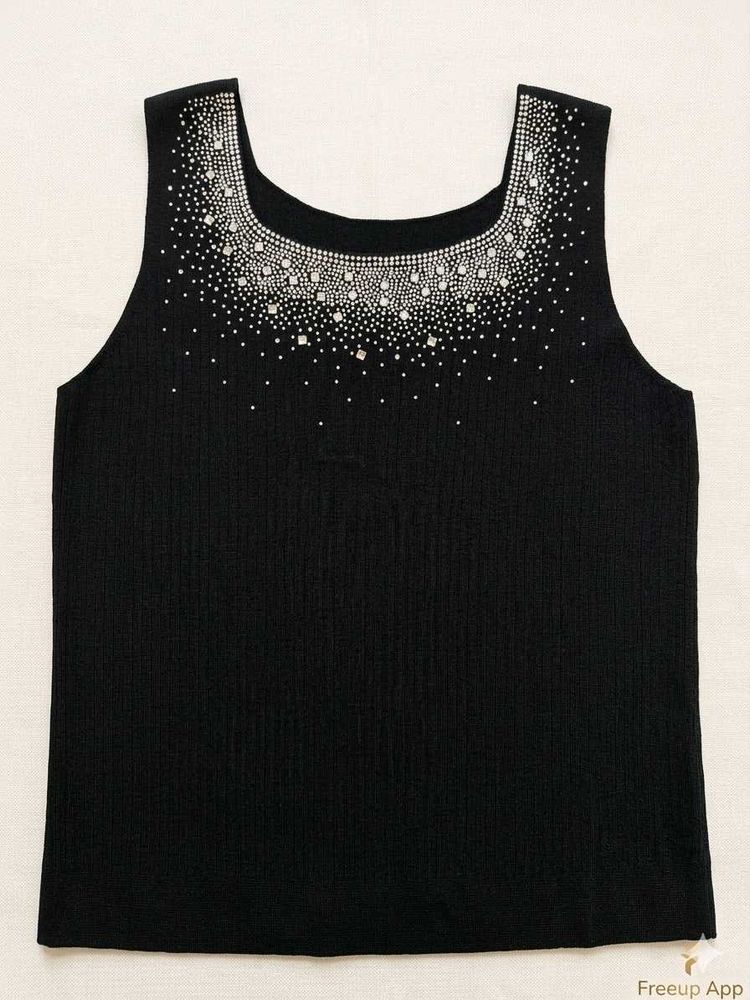 Premium Black Ribbed Top with Stunning Rhinestone