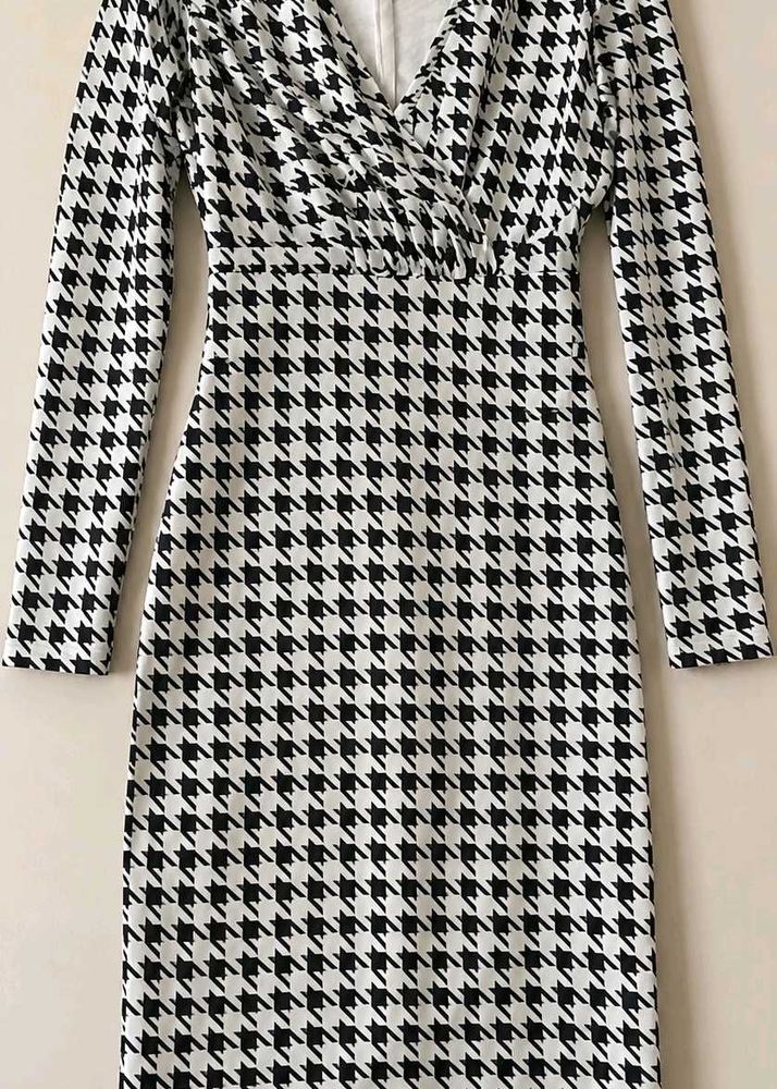 Houndstooth Print Midi Dress