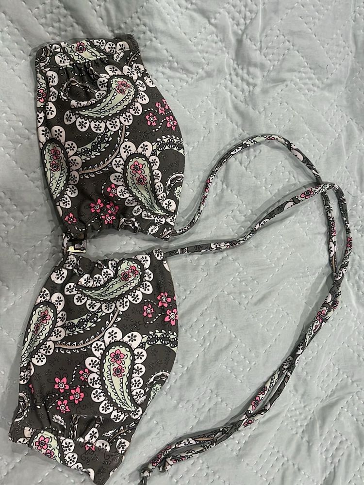 Stylish Paisley Print Bikini Top