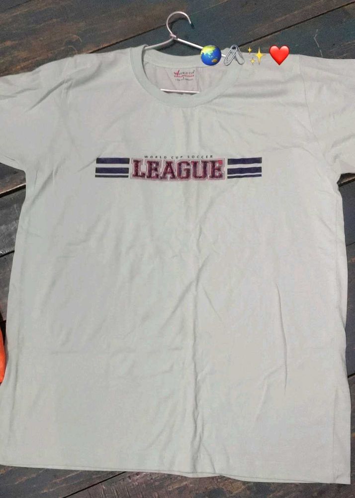 Vintage "World Cup Soccer League" Graphic Tee