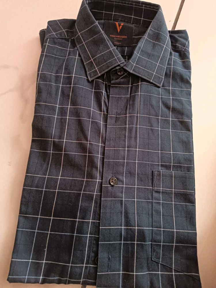 Van Heusen Men's Checked Shirt(new)