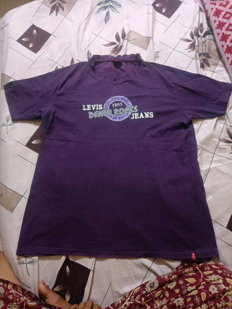 Levi's "Denim Rocks" T-Shirt