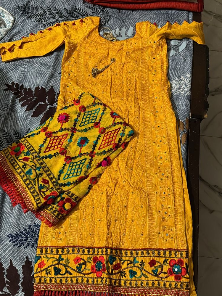 Yellow Kurti Duppata