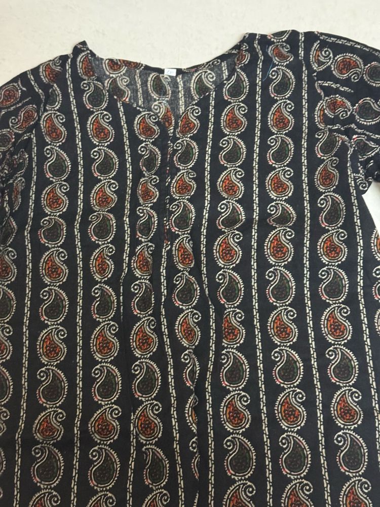 Stylish Paisley Print Kurta