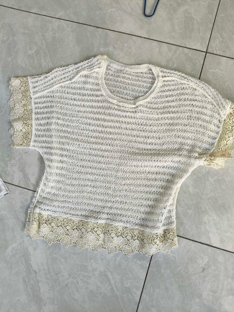 Lace Trim Knit Top