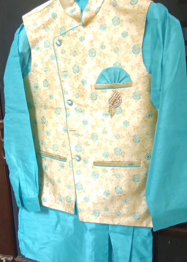 Men's Ethnic Kurta with Nehru Jacket