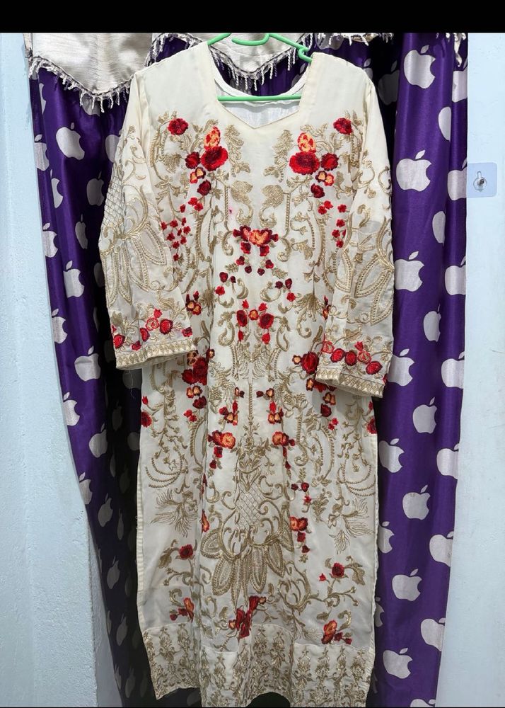 Elegant Embroidered Kurta set