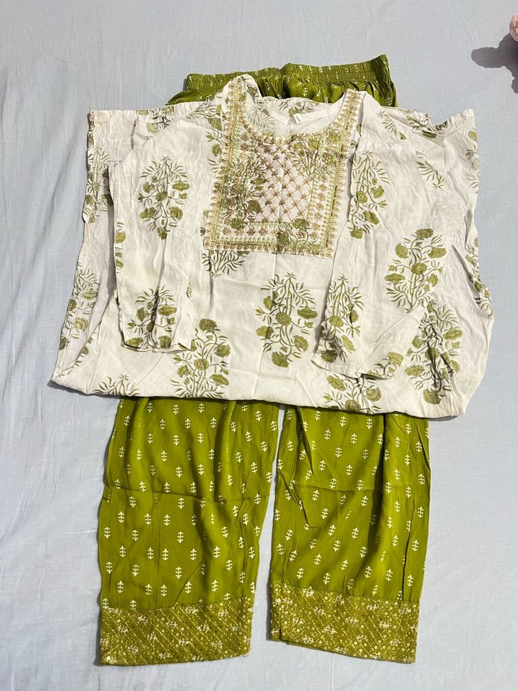 Elegant Kurta Set with Pants