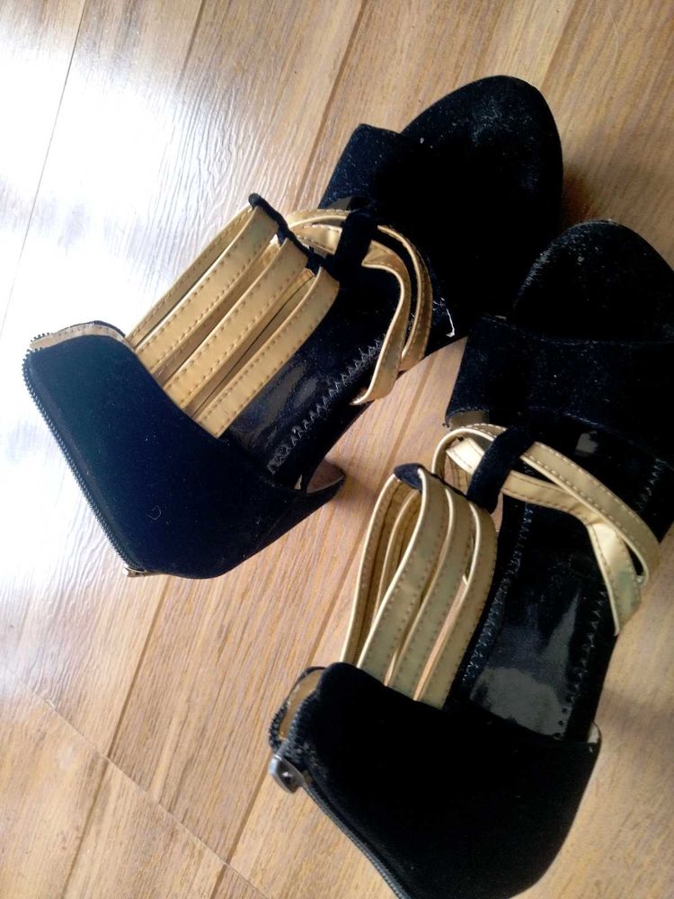 Black &amp; Gold Heels