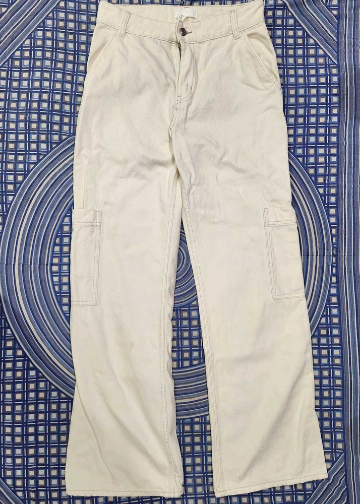 H&amp;m | Cream Cargo Pants