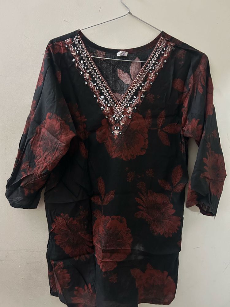 Embellished Floral Kurta Top