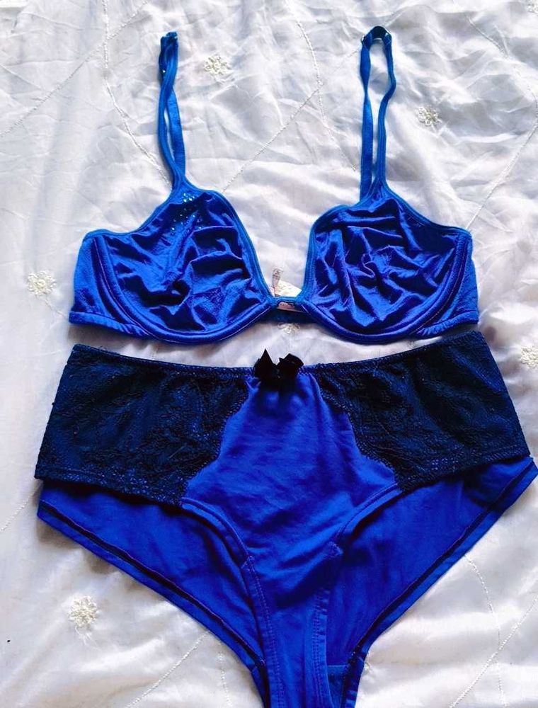 Royal Blue victory secret lingeri set