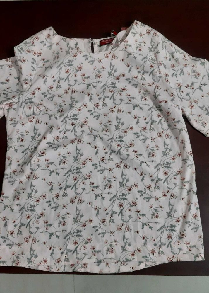 NEW TOP from WILLS LIFESTYLE