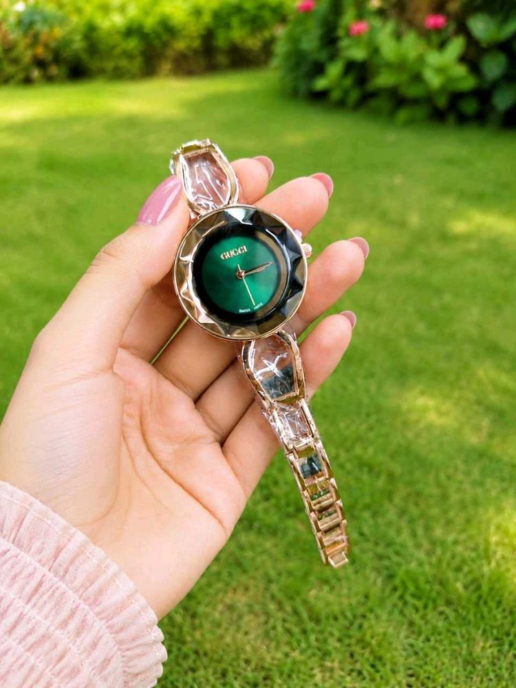 Gucci ladies watch PREMIUM QUALITY AT SALE