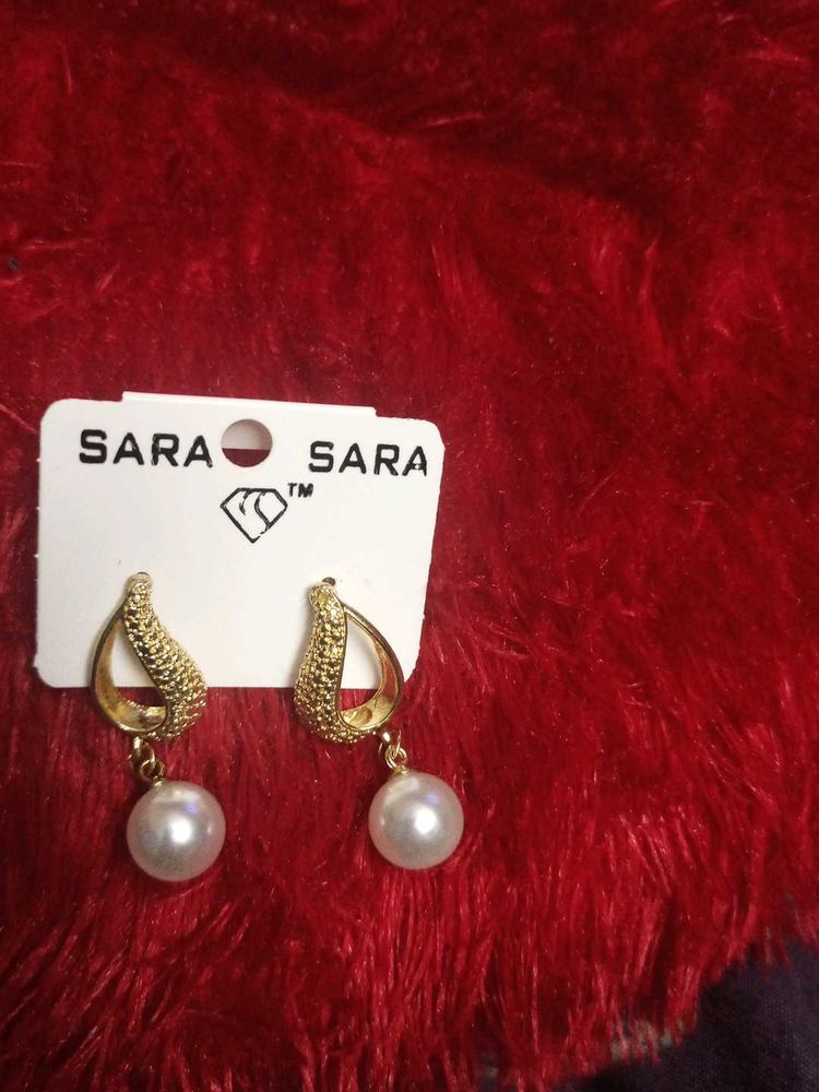 Elegant Pearl Drop Earrings