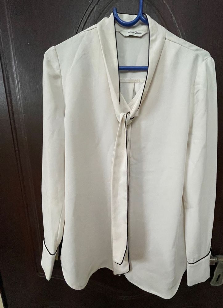 Elegant White Tie-Neck Top