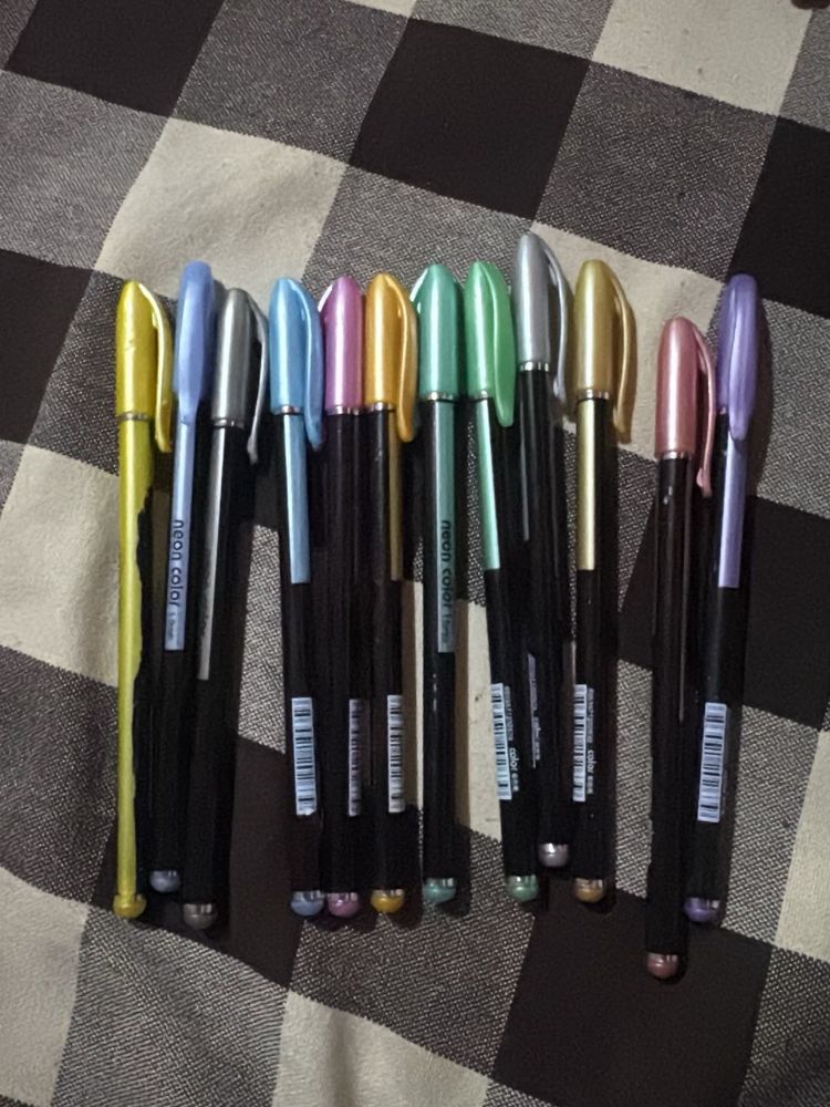 Set of 12 Glitter Pens