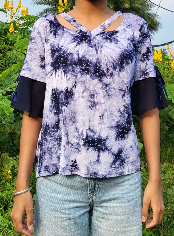 Cut-Out Top