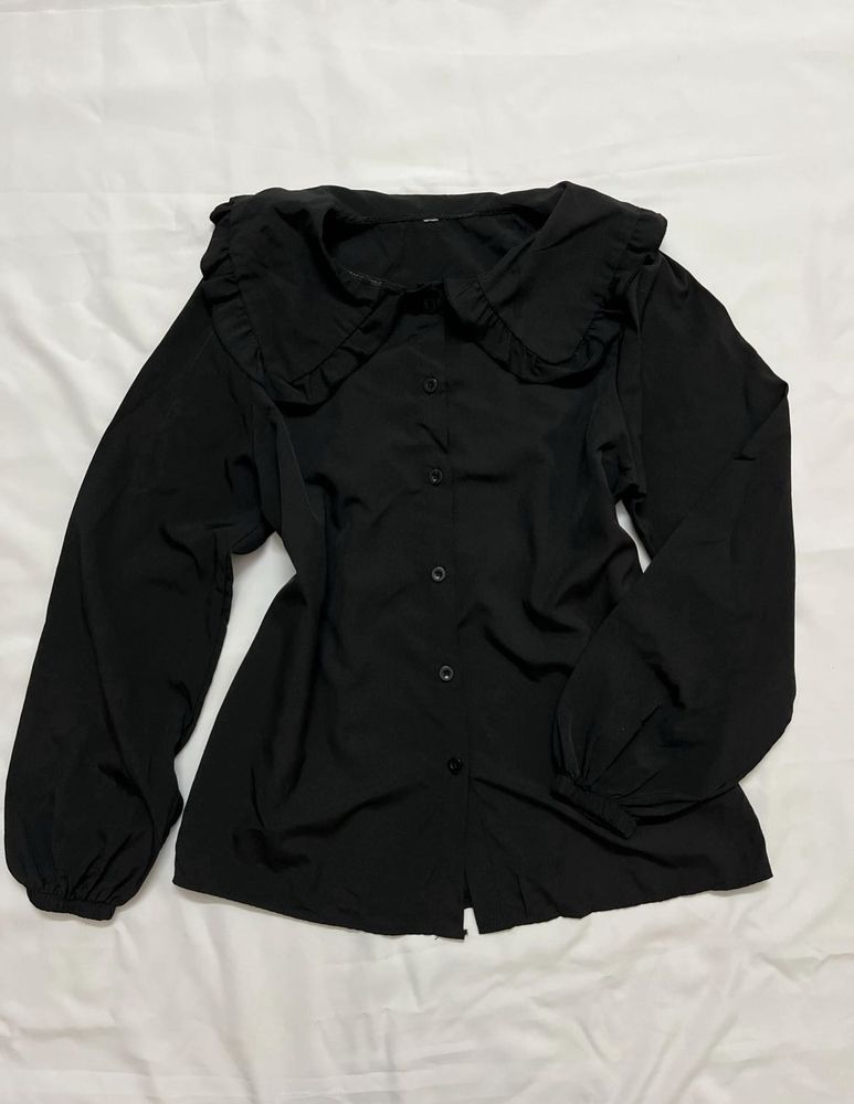 Chic Black Ruffled Collar Blouse