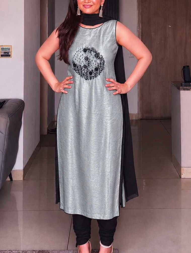Grey Sleeveless Kurta