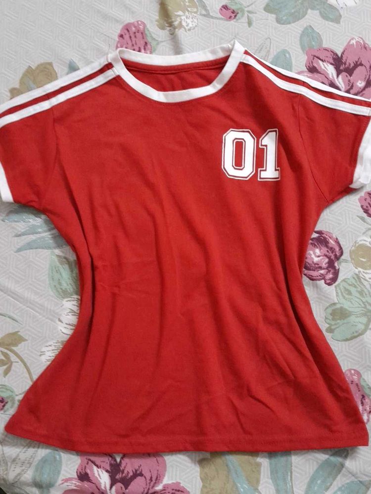 Fitted jersey tee