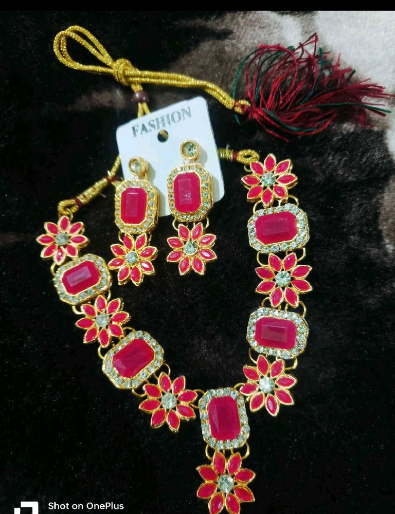 Stunning Pink Stone Necklace &amp; Earring Set