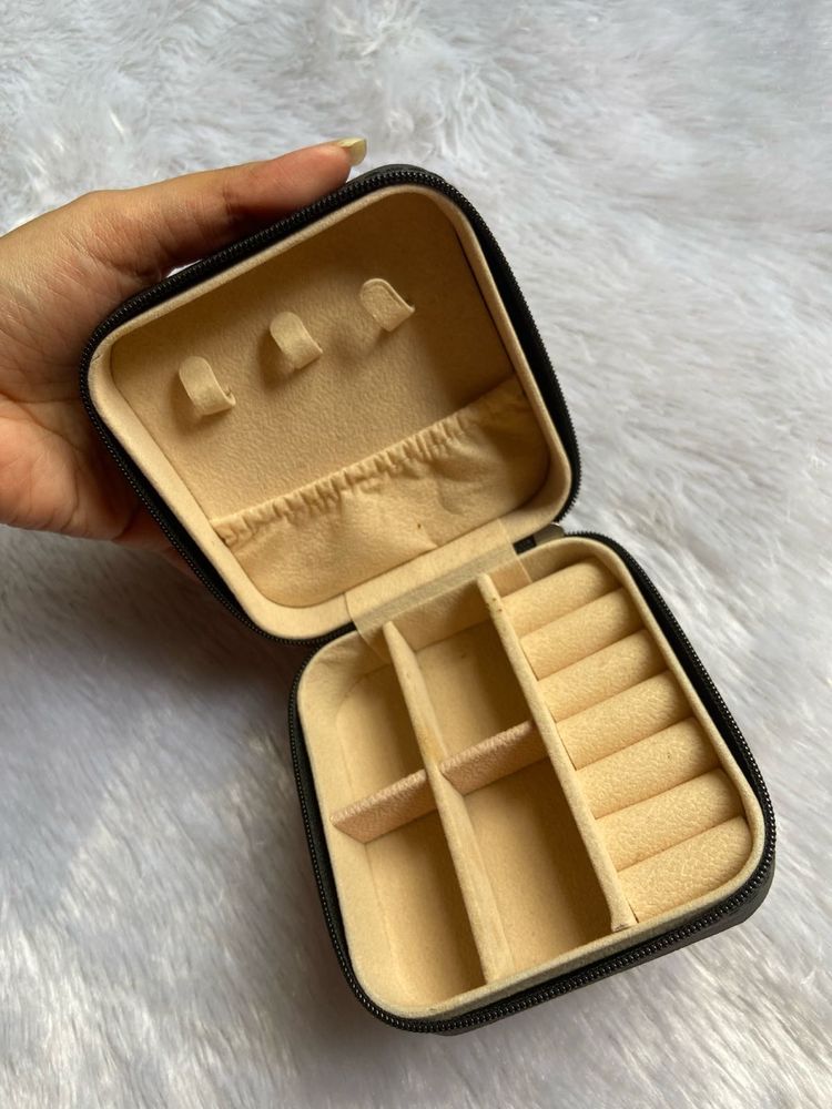 Compact Jewelry Organizer Box