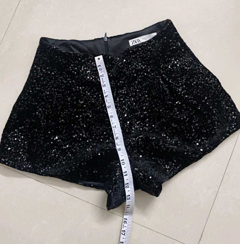 Zara velvet sequins shorts